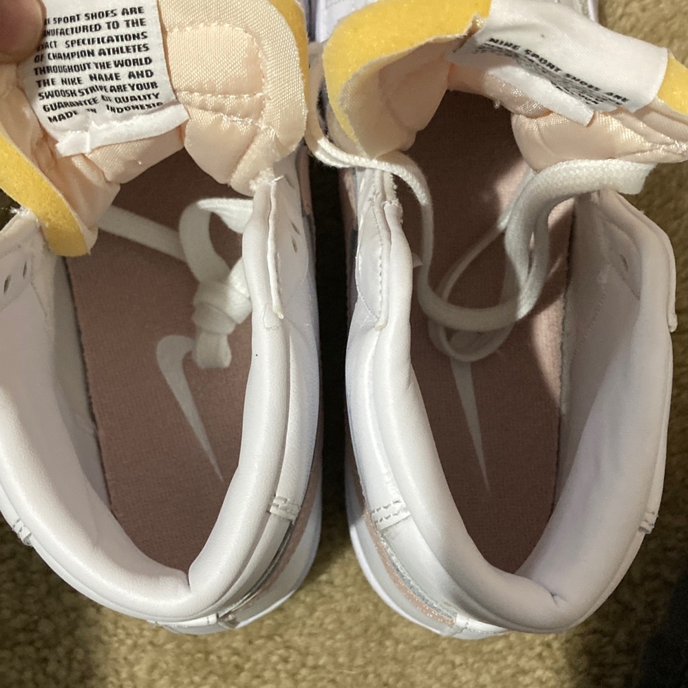 Nike Women’s Blazer Sneakers New 6.5 - Picture 8 of 9